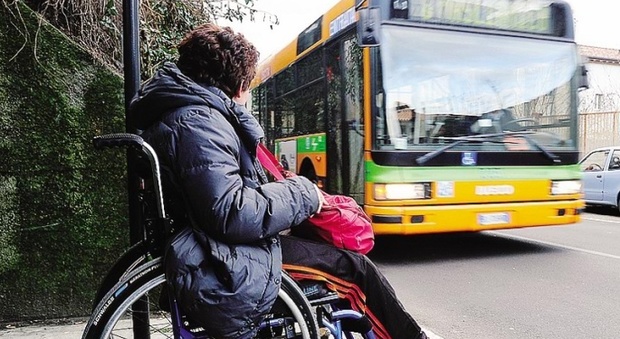 Disabili discriminati in bus: condannata la società di trasporto pubblico