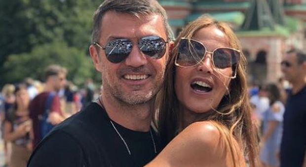 Paolo Maldini, l'ex calciatore festeggia 27 anni di matrimonio: il dolce messaggio alla moglie Adriana: «Te amo»