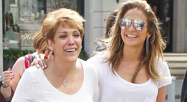 Jennifer Lopez, pranzo con la mamma ​e nuovo album in arrivo