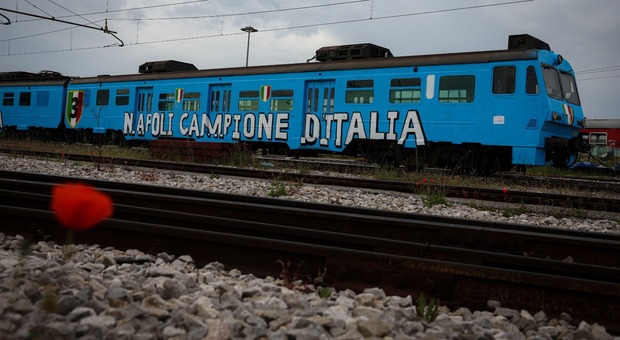 Il treno azzurro per lo scudetto del Napoli