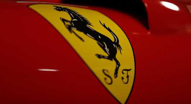 Lo stemma della Ferrari