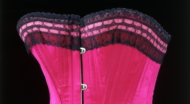 Silk satin, lace and whalebone corset. Victoria and Albert Museum, London