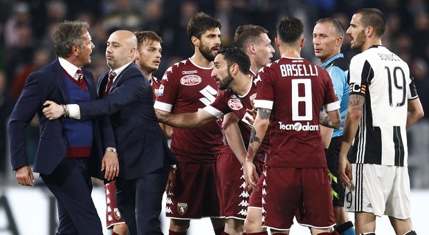 Torino, Mihajlovic: «Sbagliato il rosso ad Acquah, l'arbitro ha falsato la gara»