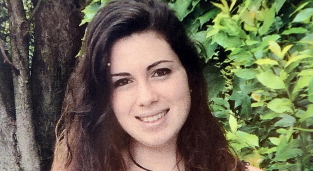Eleonora, 18 anni, rifiutò la chemio: genitori rinviati a giudizio per omicidio colposo
