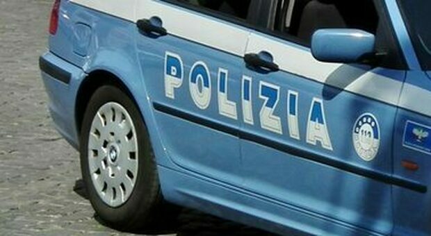 Napoli, arrestato un ricercato al Rione Alto: aveva documenti falsi