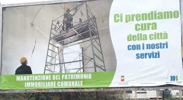 Manifesto di «NapoliServizi» scatena l'ira e l'ironia dei cittadini di Pianura: «scelta inopportuna»