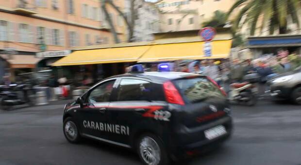 Mantova, uomo trovato morto in un fosso: non si esclude un'auto pirata