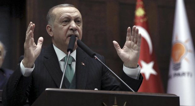Erdogan: «L'Italia continuerà la missione Nato in Turchia»