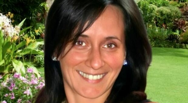Silvia Felici muore all'improvviso a 49 anni: faceva l'insegnante di religione. Il dolore della famiglia e degli studenti