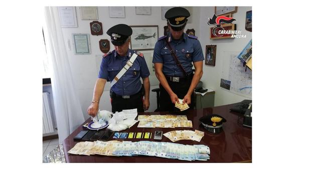 Arrestato con la cocaina: un 55enne aveva 17 grammi di stupefacente nella sua abitazione
