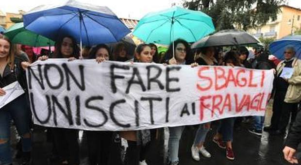 Sardine a Napoli, la manifestazione: ecco i quattro leader del movimento