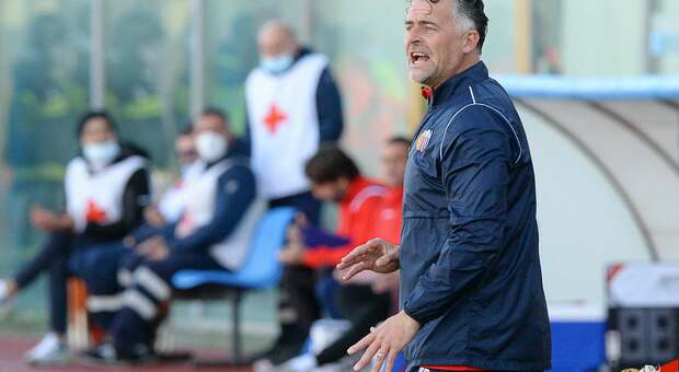 Latina-Catania, l'allenatore rossoblu: «Ho detto ai ragazzi andiamoci a riprendere quello che ci hanno tolto»