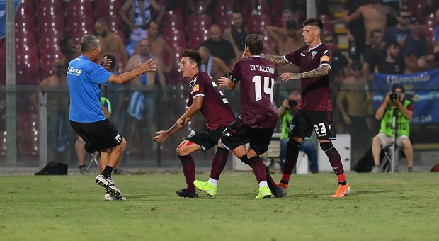 Ventura torna a vincere in campionato: Salernitana-Pescara 3-1. Crotone-Cosenza 0-0