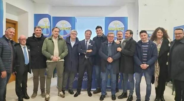 L'inaugurazione del comitato elettorale del Movimento Regione Salento