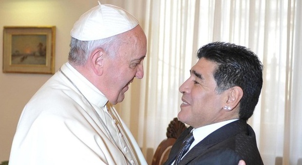 Maradona a Roma per il Sì e vuole Papa Francesco