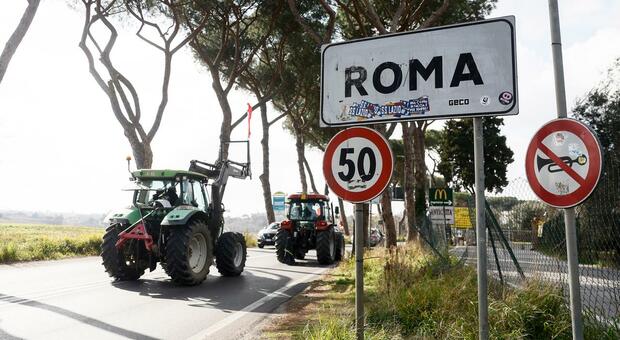 I trattori adesso alzano la posta: «Ci ascoltino o invadiamo Roma»