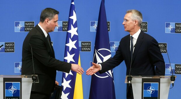 La Bosnia alla Nato: «Aumentare presenza truppe nel Paese». E chiede di velocizzare l'iter per l'ingresso nell'Alleanza»