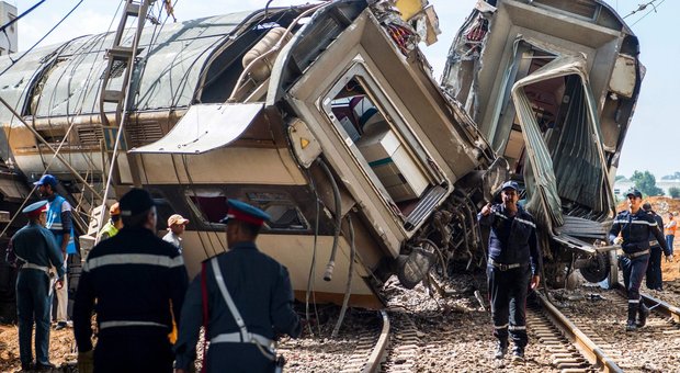 Grave incidente ferroviario in Marocco: almeno 6 morti e un centinaio di feriti