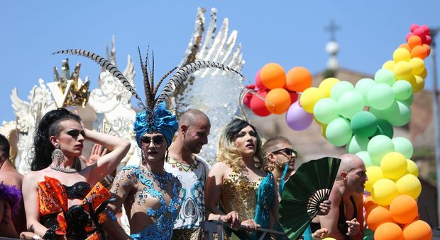 Regione Lombardia nega il patrocinio al gay pride di Milano