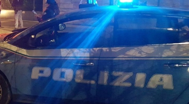 Fano, a ballare in Romagna sull'auto rubata: cinque giovanissimi nei guai