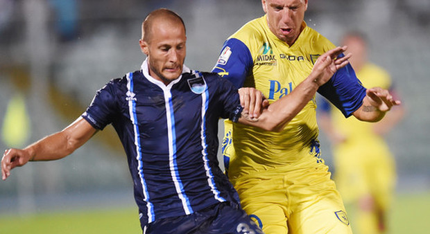 Fabrizio Grillo, esterno destro difensivo di 30 anni, con la maglia del Pescara