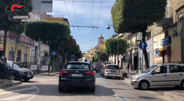 Camorra a Napoli, arrestati due latitanti dell'Alleanza di Secondigliano in fuga da 11 anni