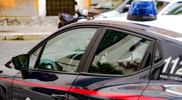 Intervenuti i Carabinieri di Vittorio Veneto in via Pradal per l'incidente frontale