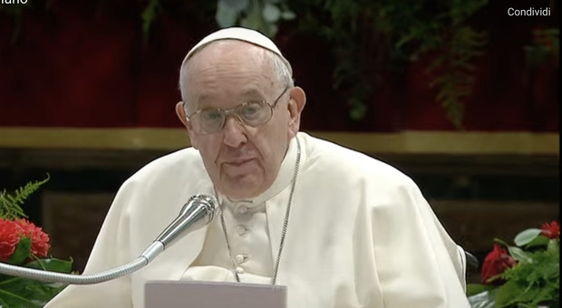 Papa Francesco: «Le cose non capitano mai a caso, anche quelle brutte, a volta un incontro cambia la vita per sempre»