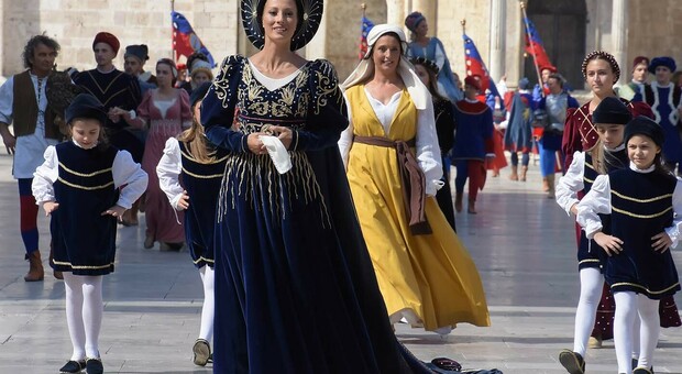 Il corteo della Quintana, una tradizione di Ascoli