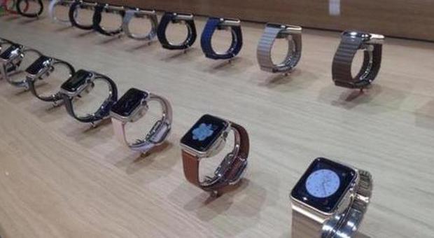 Apple Watch in arrivo nei negozi: il 24 aprile le prime consegne del dispositivo