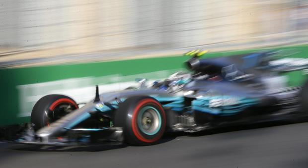 Azerbaigian, Hamilton in pole position: terzo Raikkonen, Vettel è quarto