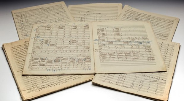 Mozart, manoscritto dei Sei Minuetti battuto all'asta per oltre 370 mila euro