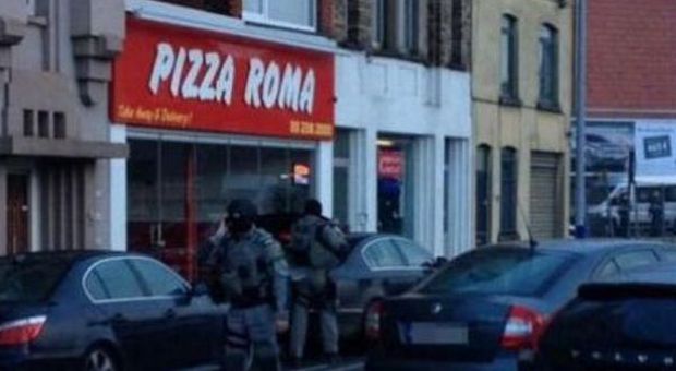 Belgio, uomini armati fanno irruzione in una casa, un ostaggio nelle loro mani