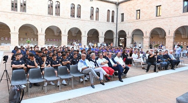 Evento di gala al Chiostro San Francesco di Osimo che ha alzato il sipario sulla competizione delle squadre primavera