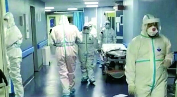 All'ospedale di Torrette è stato sospeso un altro Oss no vax