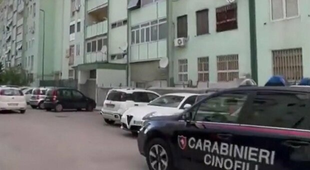 La donna, 48 anni, ha riportato ustioni diffuse sul corpo; trasportata presso ospedale Cardarelli di Napoli è in attesa prognosi