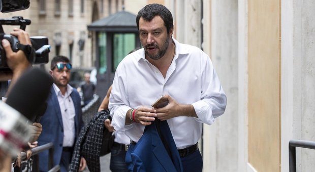 Salvini: «Mattarella ha sbagliato ma no all'impeachment»