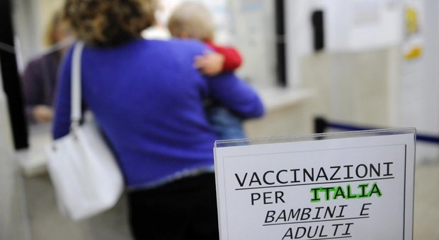 Vaccini, le scuole potranno inviare gli elenchi degli iscritti alle Asl: provvedimento urgente del Garante della Privacy