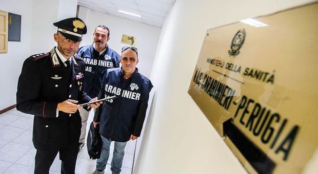 I carabinieri del Nas con il capitano Marco Vetrulli