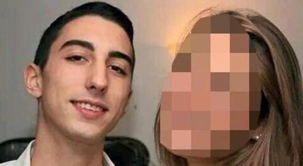 Enrico, suicida a 19 anni: su Fb lo strazio degli amici. «Perché ci hai lasciati?»