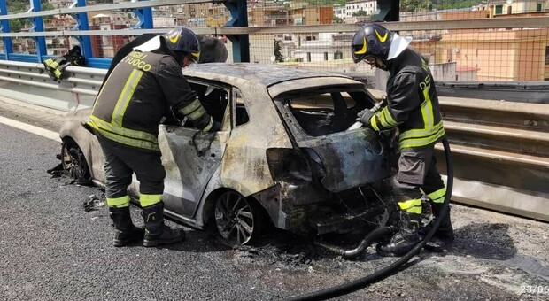 L'auto esplosa in Tangenziale