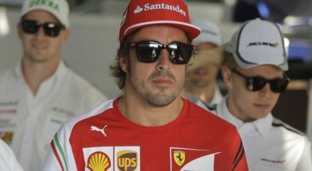 Fernando Alonso, pochi sorrisi in Bahrain