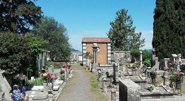 Il cimitero di Terni