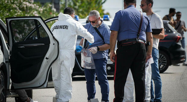 Agguato Nel Casertano, Due Fratelli Uccisi In Auto: Marco Aveva 40 Anni ...