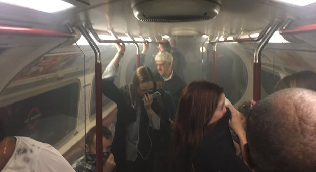 Londra, allarme per un incendio nella metropolitana: evacuata Ofxord Circus