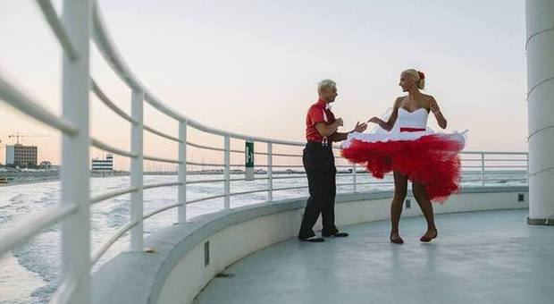 Matrimonio anni '50 ​alla Rotonda a mare