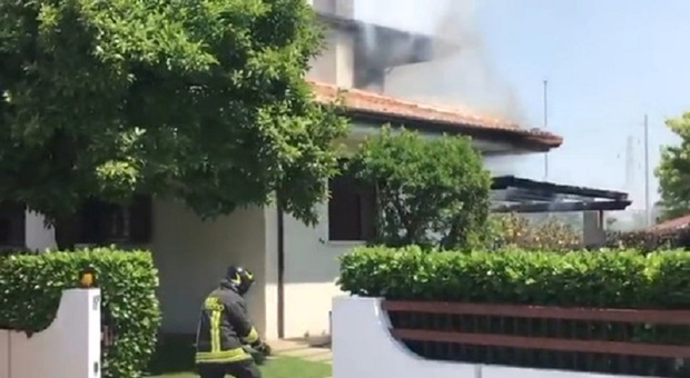 L'incendio in un'abitazione di due anziani a Fontane di Villorba