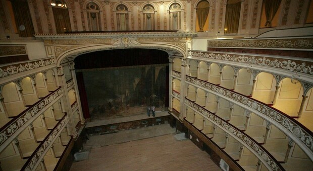 Il palco del teatro Flavio Vespasiano di Rieti (foto d'Archivio)