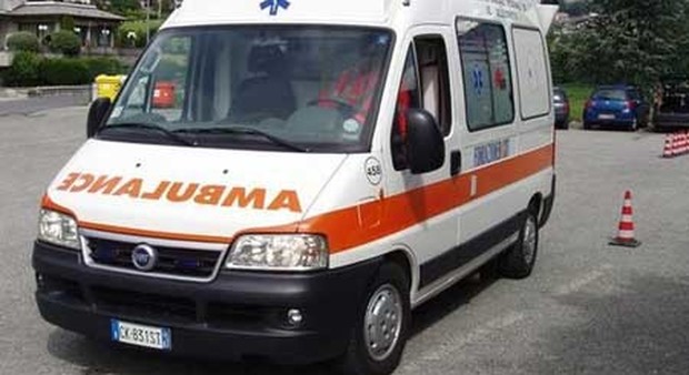 Cuneo, bimbo di 4 anni cade dal balcone di casa: è gravissimo