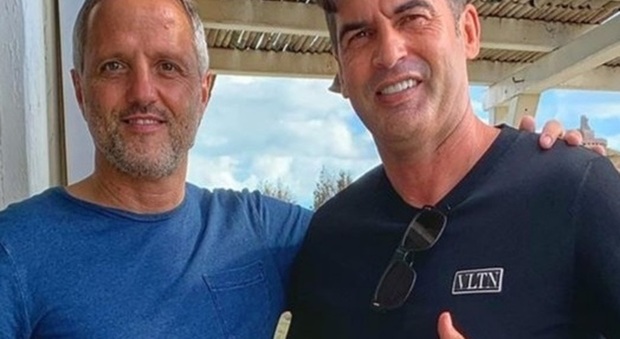 Paulo Fonseca, tecnico della Roma, in compagnia di Stefano Quartieri, uno dei titolari dell'Isola del Pescatore